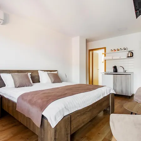 公寓式酒店 Rubik 4*